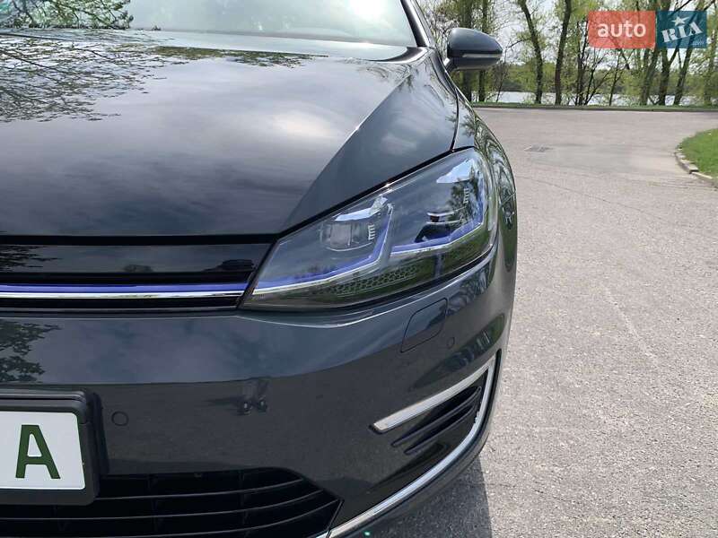 Хэтчбек Volkswagen e-Golf 2020 в Кременчуге