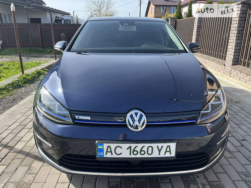 Хэтчбек Volkswagen e-Golf 2015 в Луцке