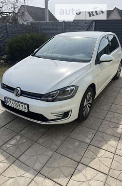 Хэтчбек Volkswagen e-Golf 2020 в Чутове