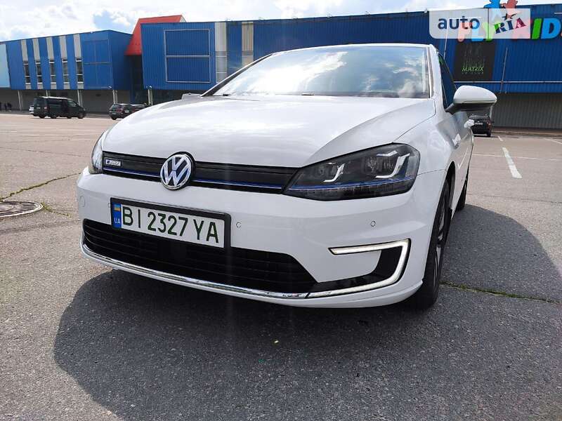 Хэтчбек Volkswagen e-Golf 2014 в Кременчуге