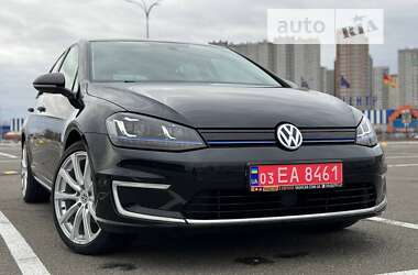 Хэтчбек Volkswagen e-Golf 2014 в Киеве