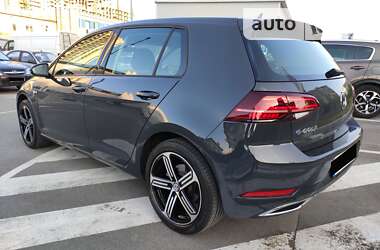 Хэтчбек Volkswagen e-Golf 2020 в Киеве