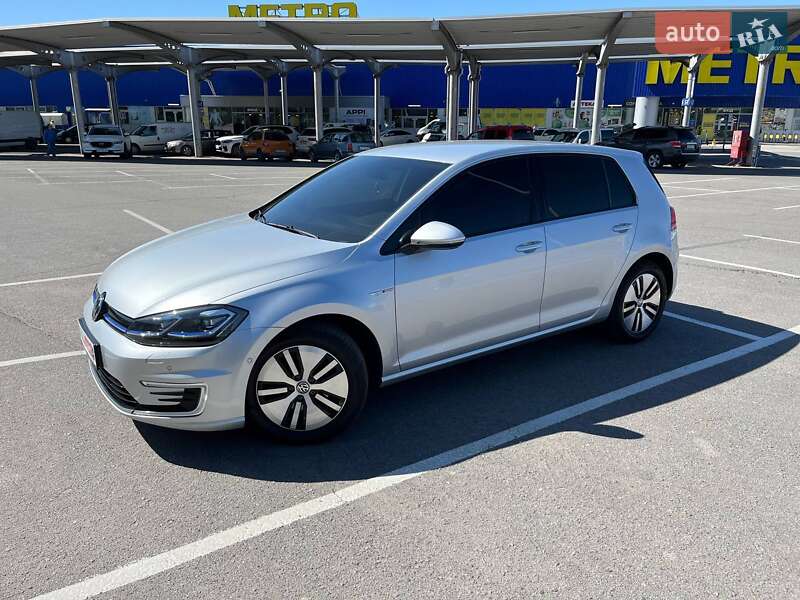 Хэтчбек Volkswagen e-Golf 2019 в Виннице