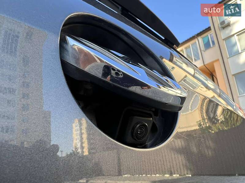 Хэтчбек Volkswagen e-Golf 2017 в Каменец-Подольском