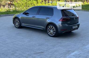 Хэтчбек Volkswagen e-Golf 2018 в Львове