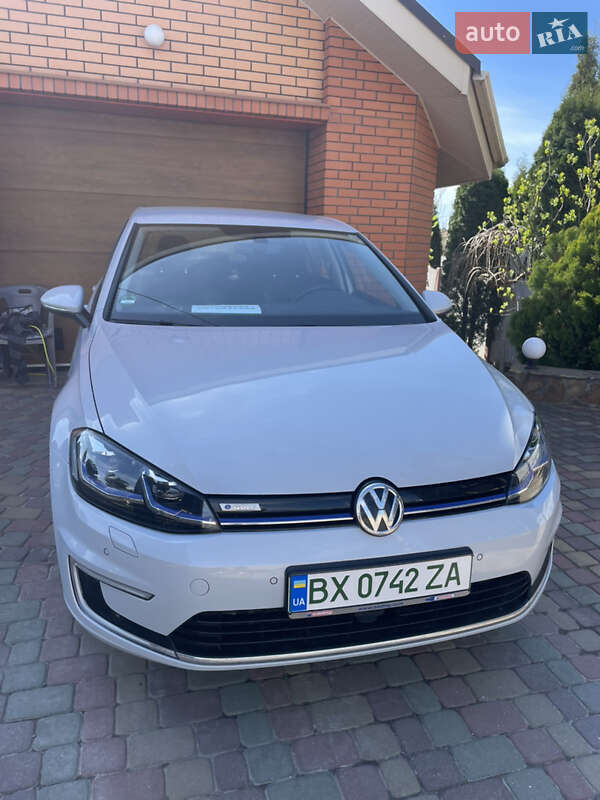 Хетчбек Volkswagen e-Golf 2018 в Хмельницькому