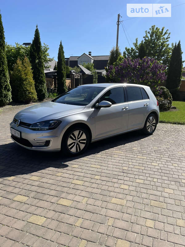 Хэтчбек Volkswagen e-Golf 2019 в Луцке