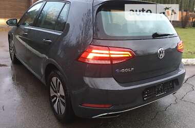 Хэтчбек Volkswagen e-Golf 2020 в Киеве