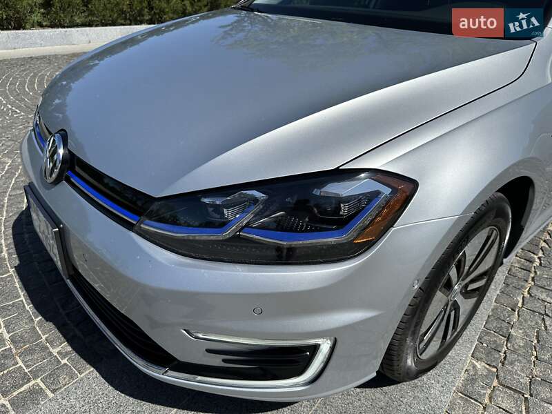 Хэтчбек Volkswagen e-Golf 2019 в Днепре