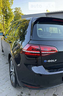 Хетчбек Volkswagen e-Golf 2016 в Львові