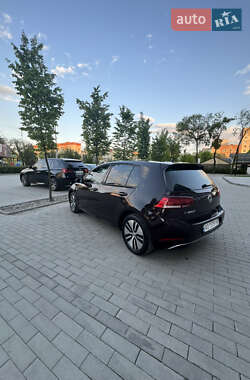 Хэтчбек Volkswagen e-Golf 2017 в Ужгороде