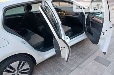 Хетчбек Volkswagen e-Golf 2014 в Дрогобичі