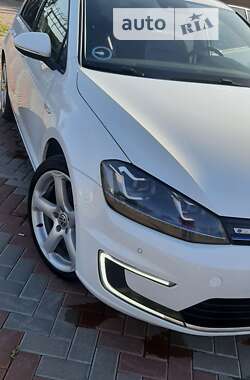 Хэтчбек Volkswagen e-Golf 2014 в Белой Церкви