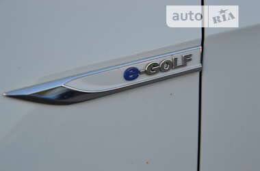 Хетчбек Volkswagen e-Golf 2017 в Луцьку