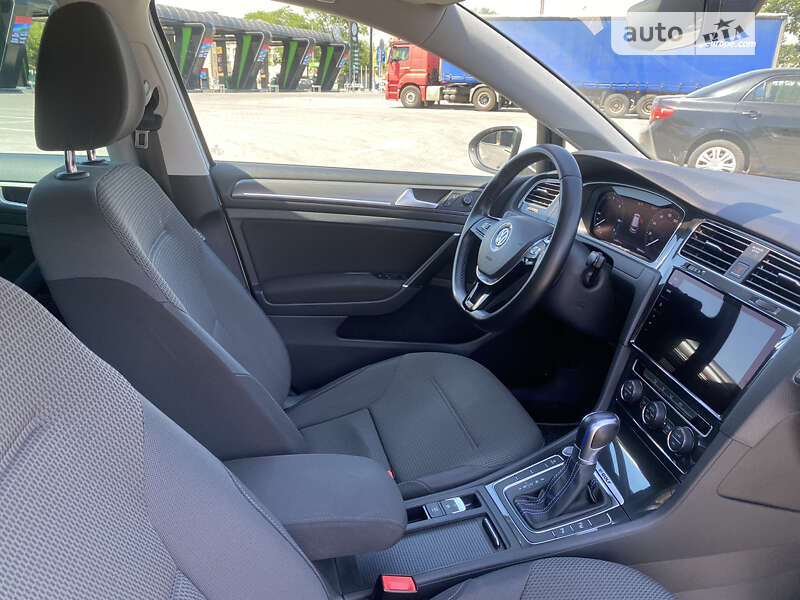 Хэтчбек Volkswagen e-Golf 2018 в Одессе фото 16 Хэтчбек Volkswagen e-Golf 2018 в Одессе