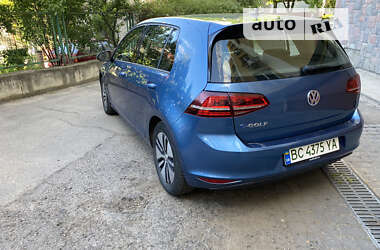 Хетчбек Volkswagen e-Golf 2015 в Львові