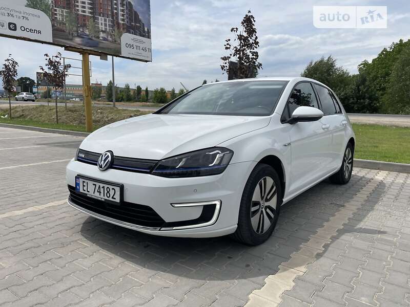 Хэтчбек Volkswagen e-Golf 2016 в Луцке