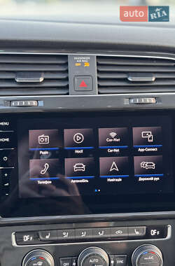 Хетчбек Volkswagen e-Golf 2020 в 