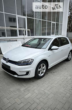 Хэтчбек Volkswagen e-Golf 2014 в Черновцах