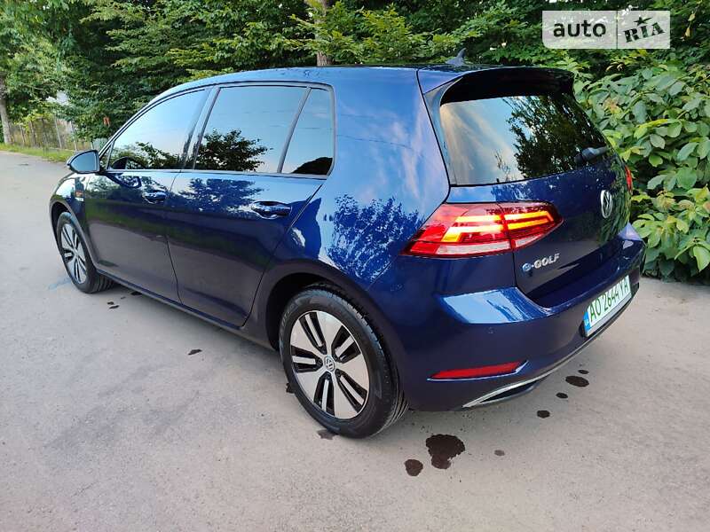 Хэтчбек Volkswagen e-Golf 2017 в Мукачево
