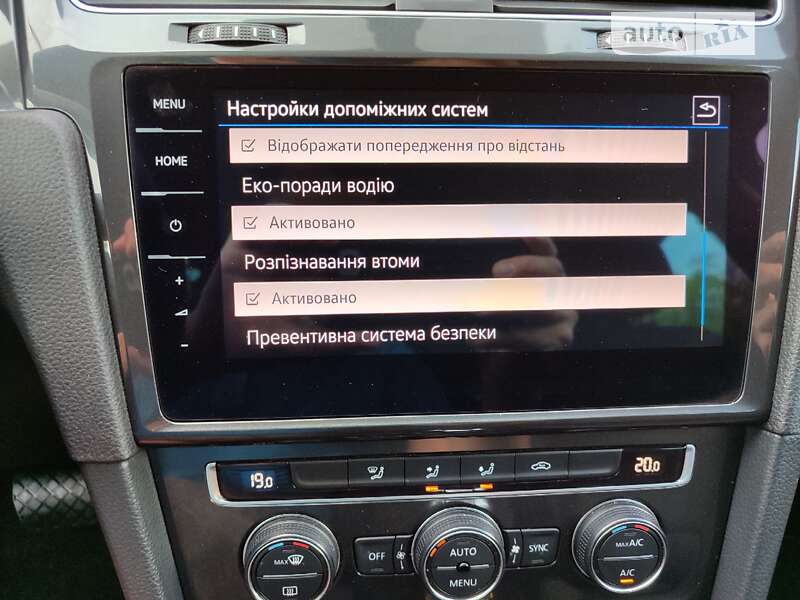 Хэтчбек Volkswagen e-Golf 2017 в Мукачево