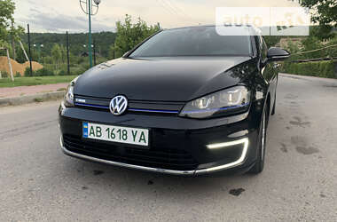 Хэтчбек Volkswagen e-Golf 2015 в Могилев-Подольске