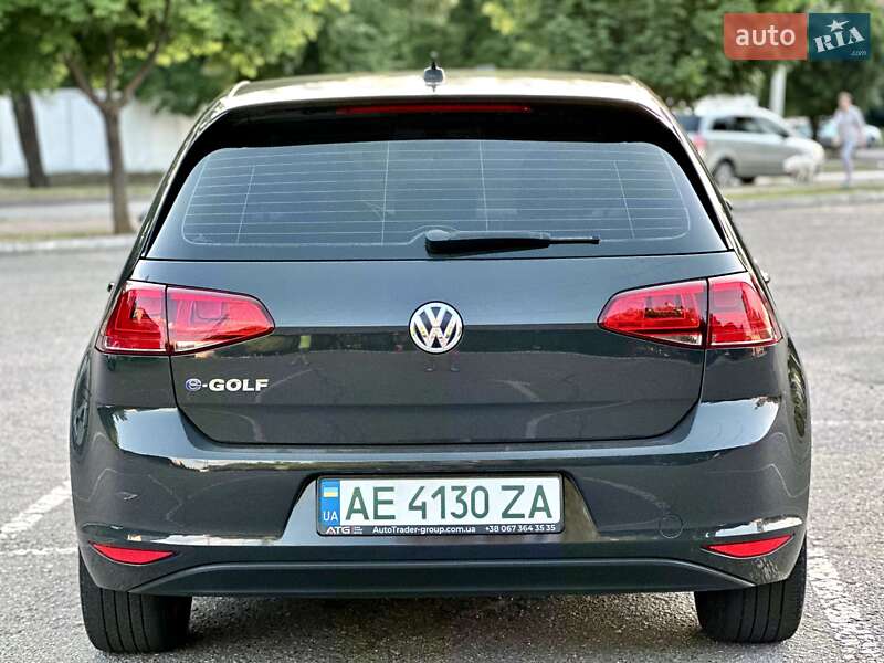 Хетчбек Volkswagen e-Golf 2016 в Кривому Розі фото 18 Хетчбек Volkswagen e-Golf 2016 в Кривому Розі