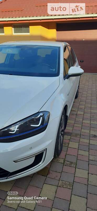 Хэтчбек Volkswagen e-Golf 2014 в Ровно