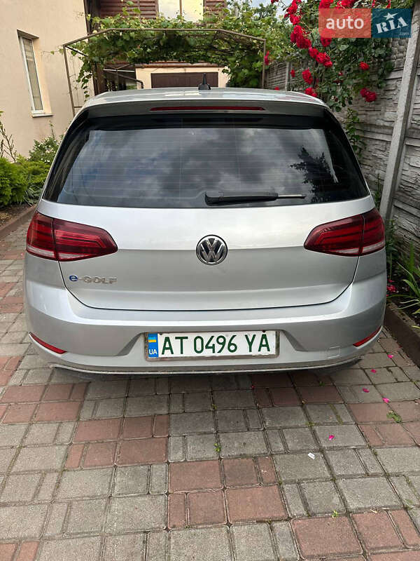 Хетчбек Volkswagen e-Golf 2019 в Івано-Франківську
