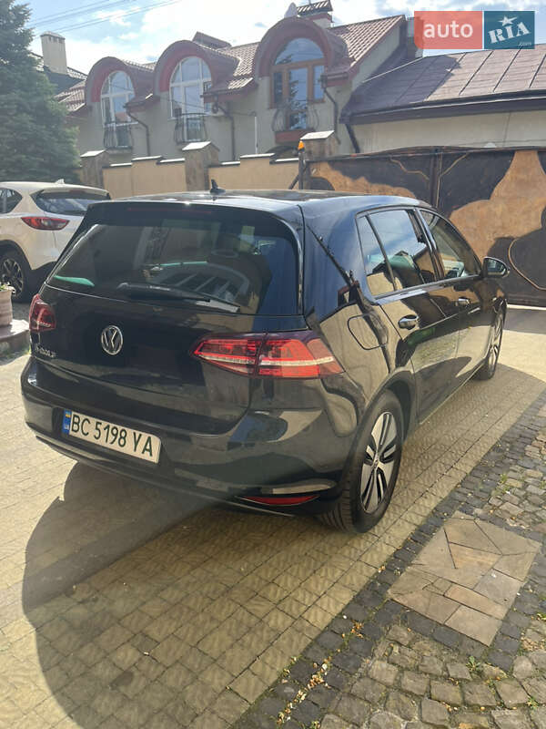 Хэтчбек Volkswagen e-Golf 2015 в Львове фото 7 Хэтчбек Volkswagen e-Golf 2015 в Львове