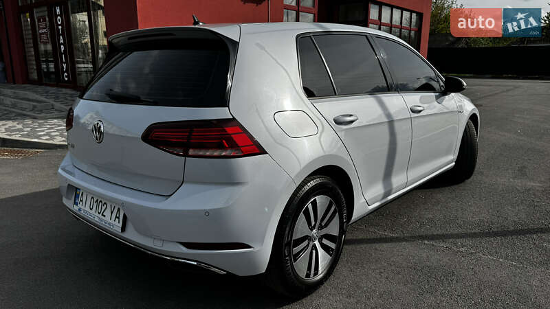 Хэтчбек Volkswagen e-Golf 2017 в Мироновке