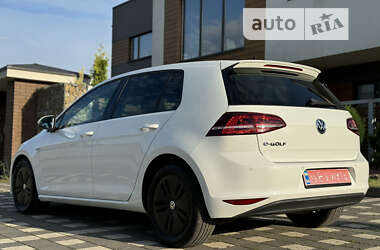 Хэтчбек Volkswagen e-Golf 2014 в Стрые