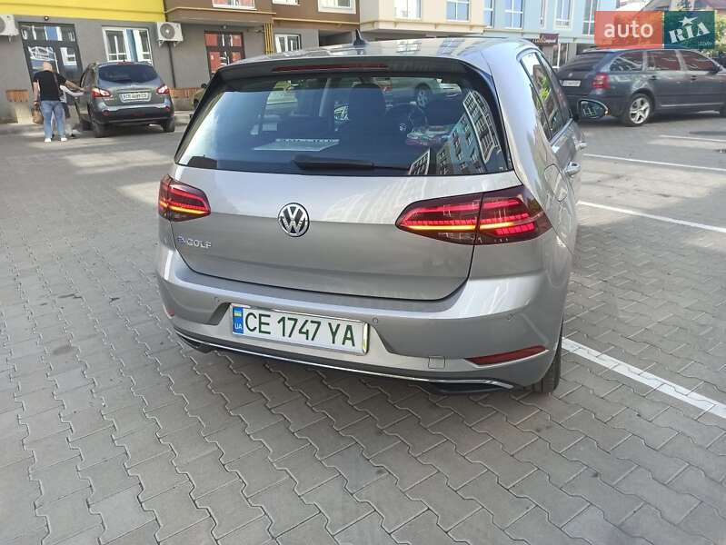 Хэтчбек Volkswagen e-Golf 2017 в Черновцах