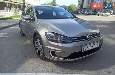 Хэтчбек Volkswagen e-Golf 2017 в 