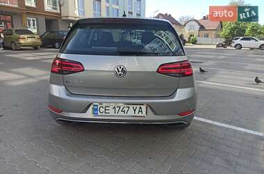 Хэтчбек Volkswagen e-Golf 2017 в 
