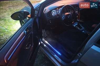 Хэтчбек Volkswagen e-Golf 2017 в 