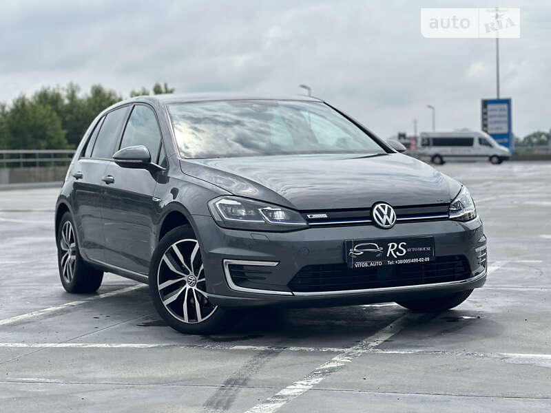 Хетчбек Volkswagen e-Golf 2020 в Києві