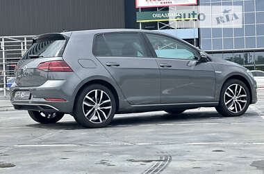 Хетчбек Volkswagen e-Golf 2020 в Києві