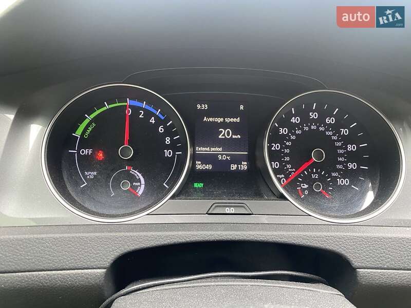 Volkswagen e-Golf 2016