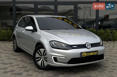 Хэтчбек Volkswagen e-Golf 2015 в 