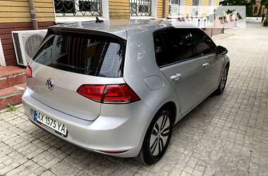 Хетчбек Volkswagen e-Golf 2016 в Дніпрі