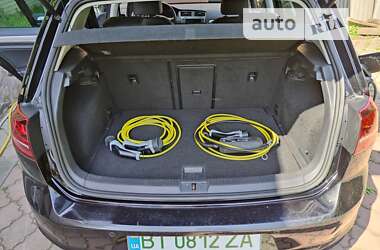 Хэтчбек Volkswagen e-Golf 2015 в 