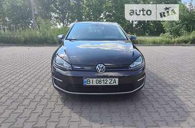 Хетчбек Volkswagen e-Golf 2015 в Миргороді