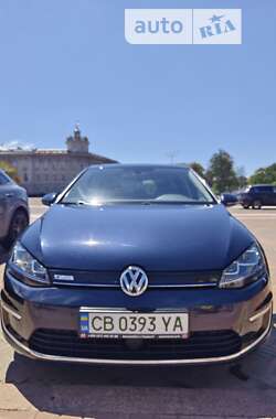 Хетчбек Volkswagen e-Golf 2015 в Чернігові