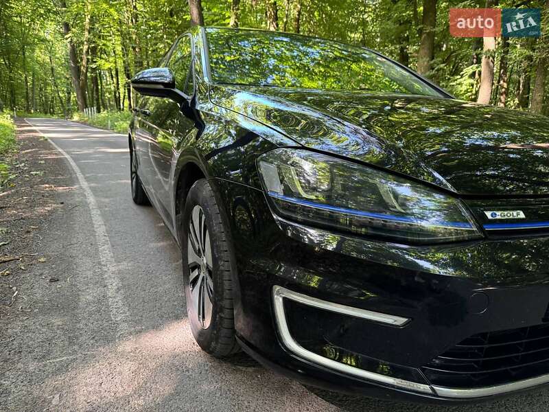 Хэтчбек Volkswagen e-Golf 2015 в Луцке