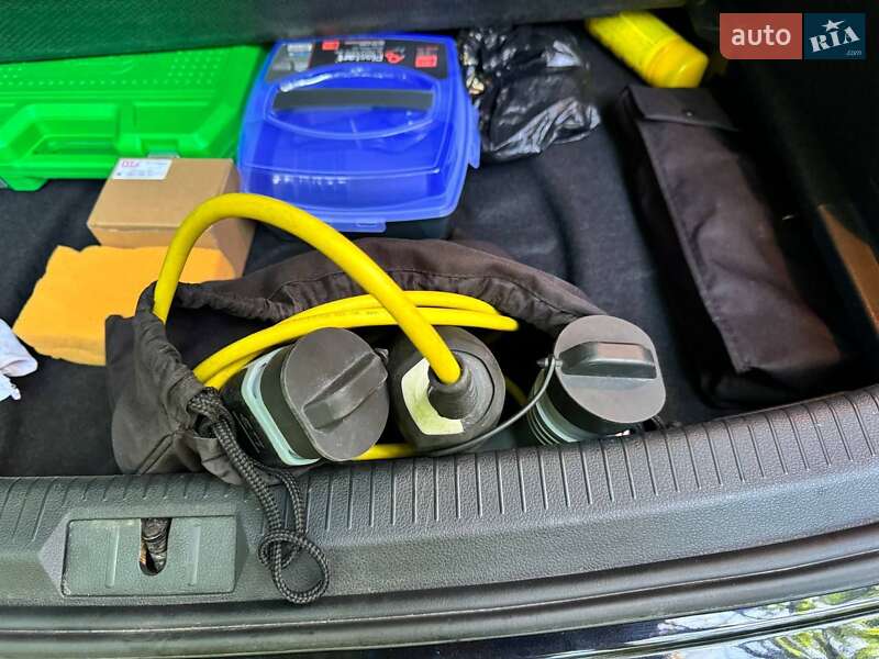 Хэтчбек Volkswagen e-Golf 2015 в Луцке