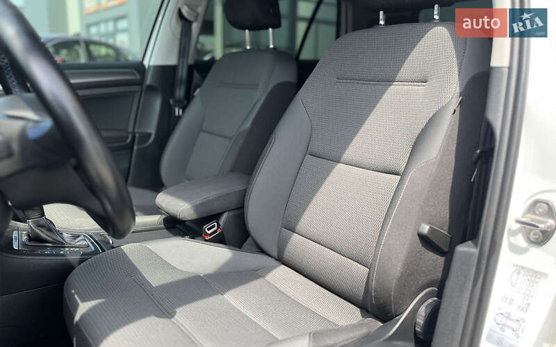 Хетчбек Volkswagen e-Golf 2019 в Мукачевому
