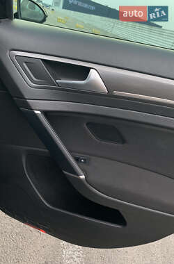 Хетчбек Volkswagen e-Golf 2019 в 