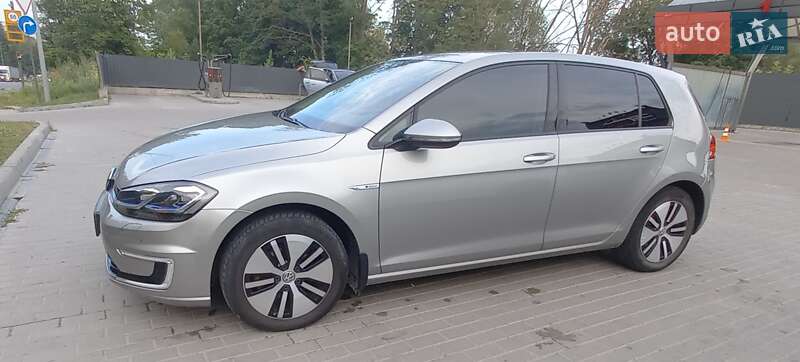 Хэтчбек Volkswagen e-Golf 2017 в Тернополе