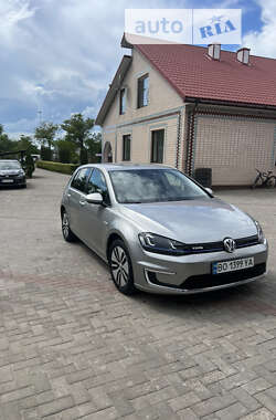 Хетчбек Volkswagen e-Golf 2015 в Заліщиках